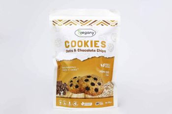 VEGANY OATS AND CHOCOLATE CHIP COOKIES